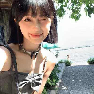 钱信伊:地下酒吧